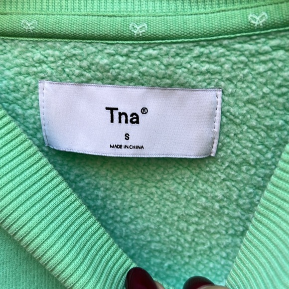 TNA sweatshirt size small - Picture 2 of 7
